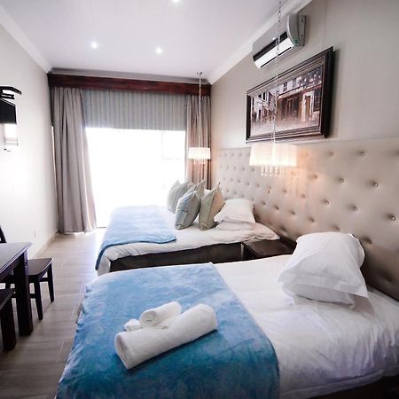 Abella Bed And Breakfast Vryburg Exterior photo