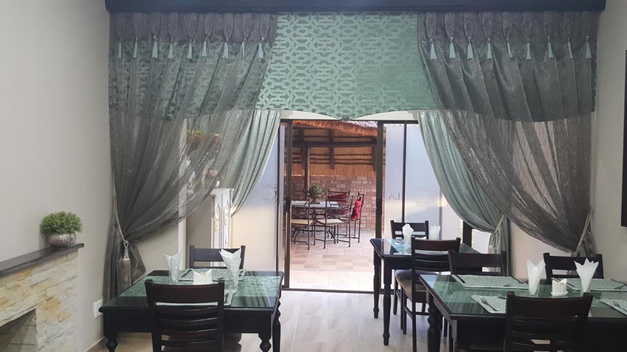 Abella Bed And Breakfast Vryburg Exterior photo