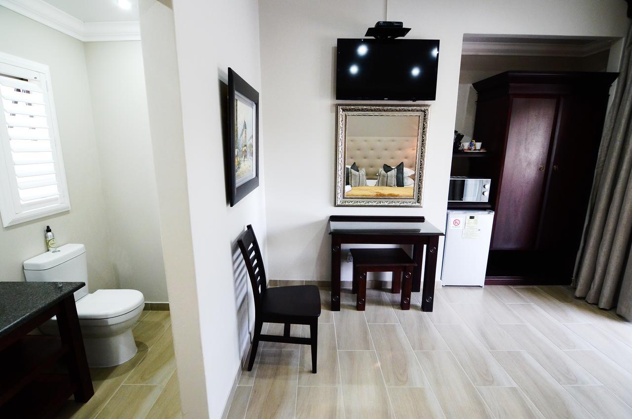 Abella Bed And Breakfast Vryburg Exterior photo