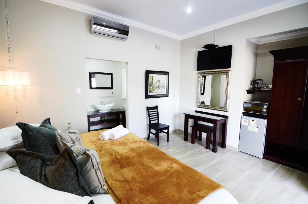 Abella Bed And Breakfast Vryburg Exterior photo